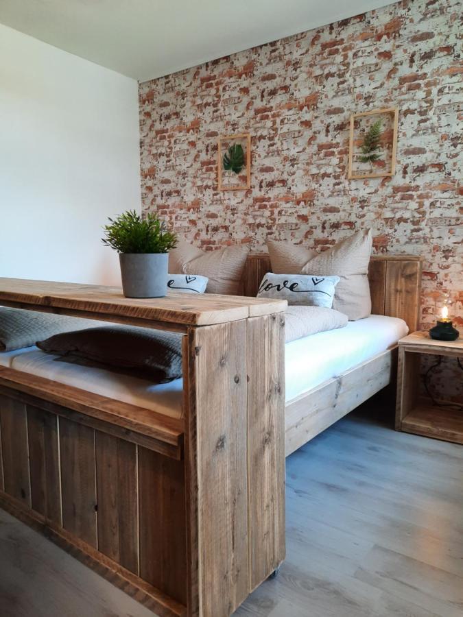 Apartments Und Bistro Zum Glasmacher Gehlberg Dış mekan fotoğraf