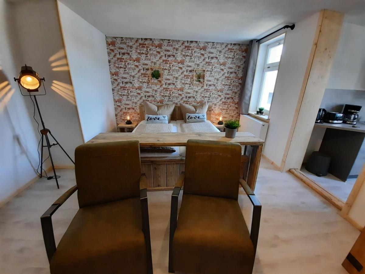 Apartments Und Bistro Zum Glasmacher Gehlberg Dış mekan fotoğraf